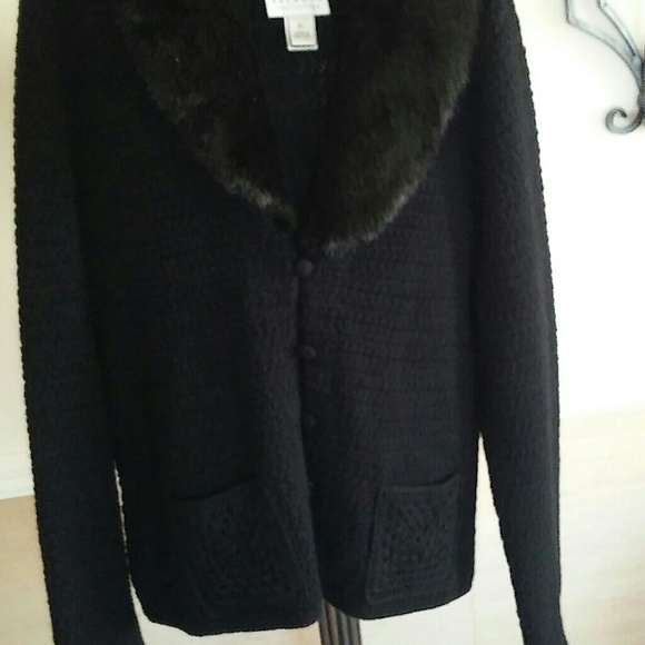 Sweater - Picture 2 of 3